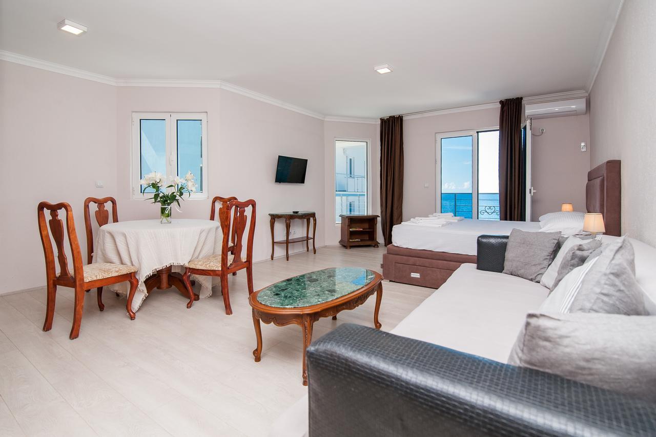 Open Sea Apartments ウトイェハ エクステリア 写真